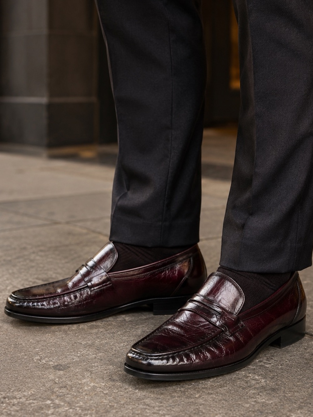 Men’s size 8 Florsheim como black cherry leather dressy slip on loafers​